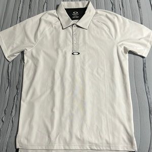 EUC- Men’s Large Oakley Shirt White- looks new